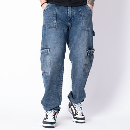 JEANS CARGO TONO MEDIO TELA RIGIDA REF 138